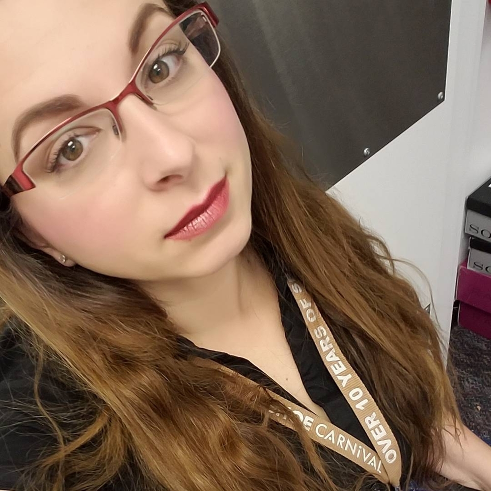 Meet your Posher, Candice